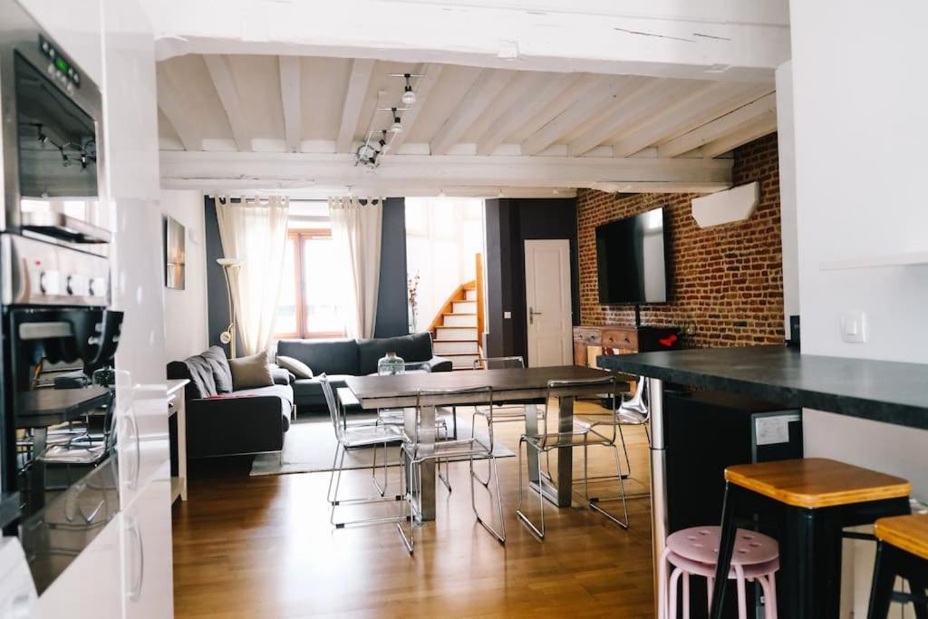 Magnifique Duplex De 90M² Au Coeur De Lille Apartment Luaran gambar